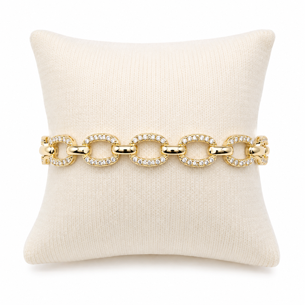 Luna Pavé Link Bracelet